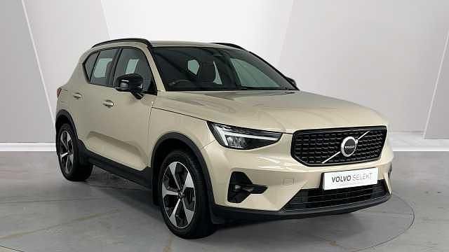 Used Volvo XC40 Plus 161 HP (118 kW) 2025 SUV