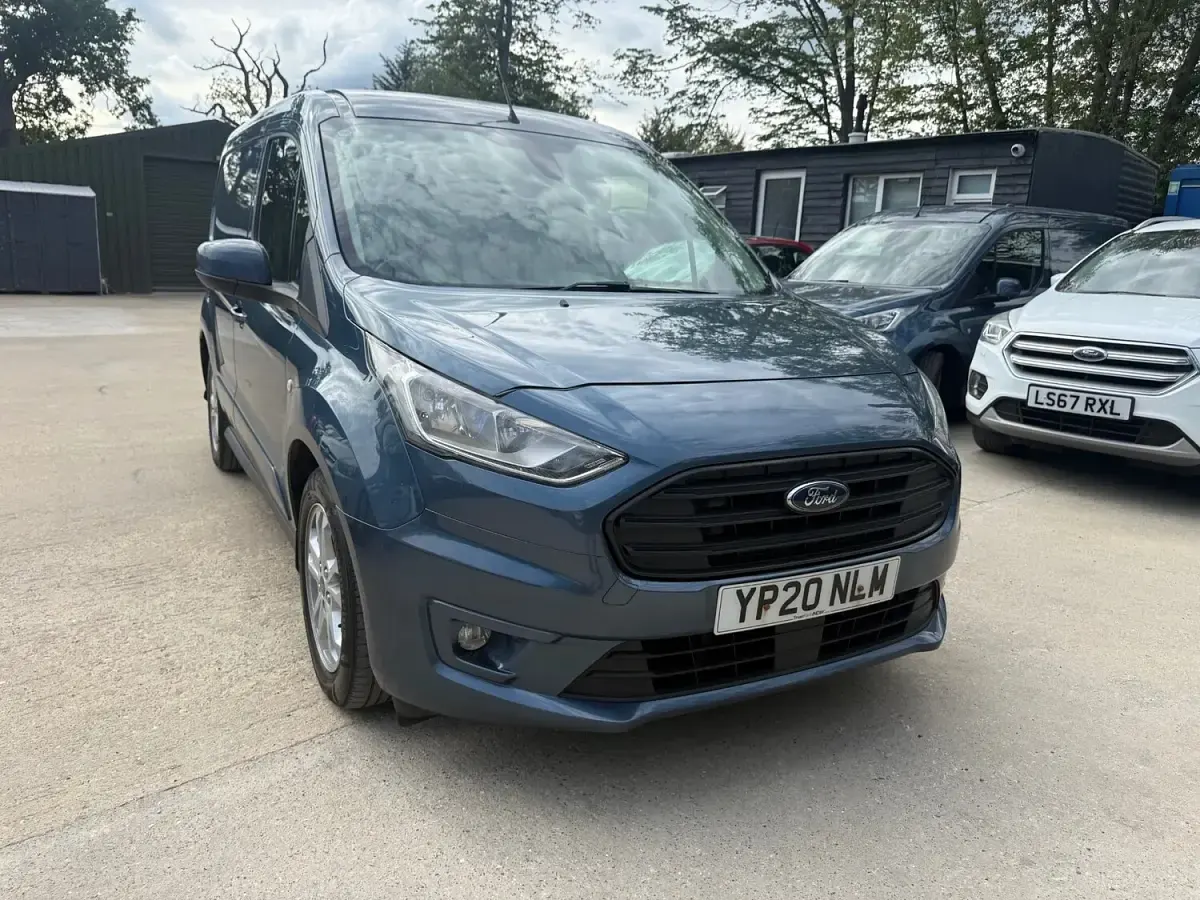Used Ford Transit Connect Limited 120 HP (88 kW) 2020 Blue MPV