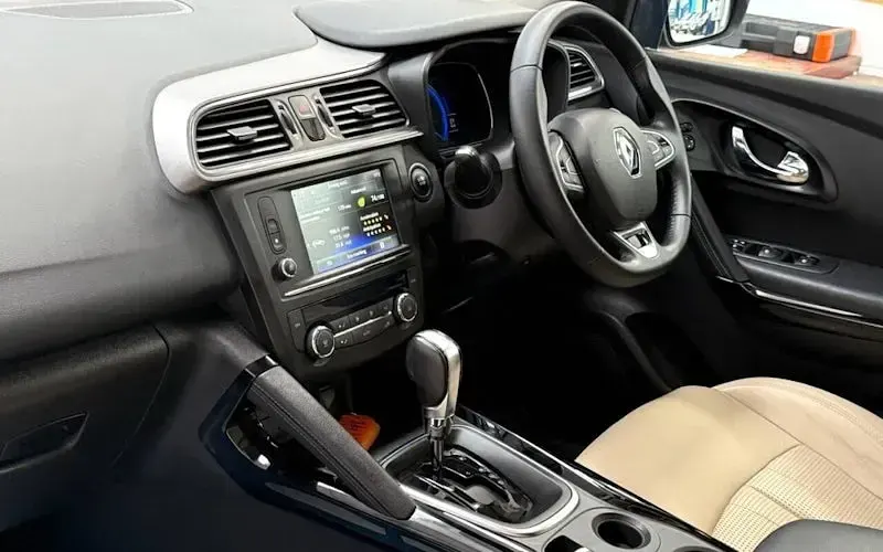 Usado Renault Kadjar Dynamique 131 HP (96 kW) 2018 Vermelho SUV