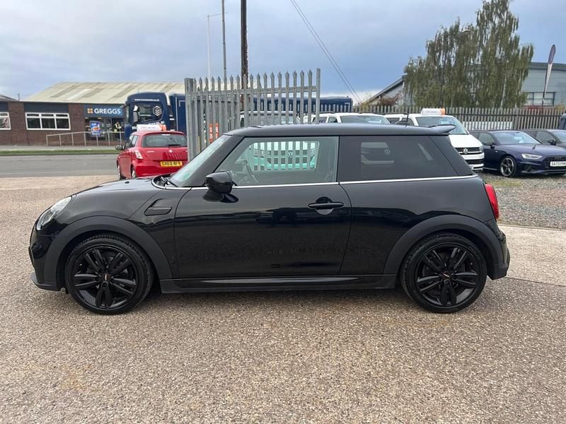 Używany Mini Cooper Sport 2021 Czarny Hatchback