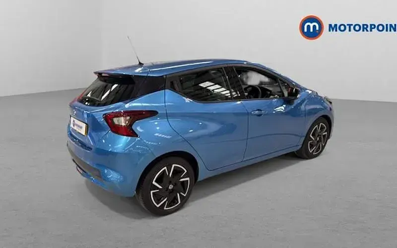 Used Nissan Micra Acenta 92 HP (67 kW) 2022 Blue Hatchback