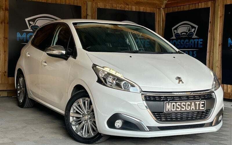 Used 2017 Peugeot 208 Allure Hatchback | £4,995 (Good price) - Image 1/4