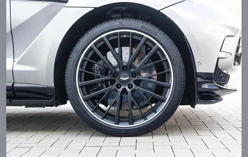 Used Aston Martin DBX 707 697 HP (512 kW) 2023 Silver SUV