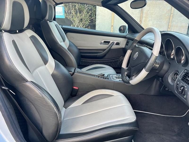 Used Mercedes SLK320 2002 Blue Cabriolet