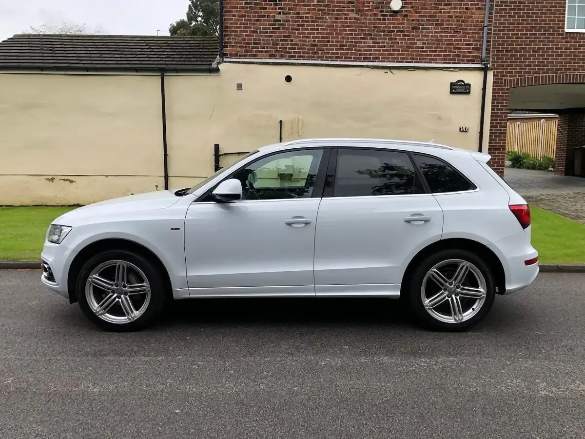 Used Audi Q5 S-line plus 2015 White SUV