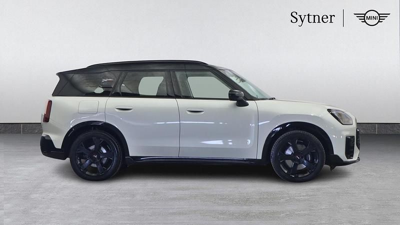 Used Mini Countryman 215 HP (158 kW) 2024 White SUV