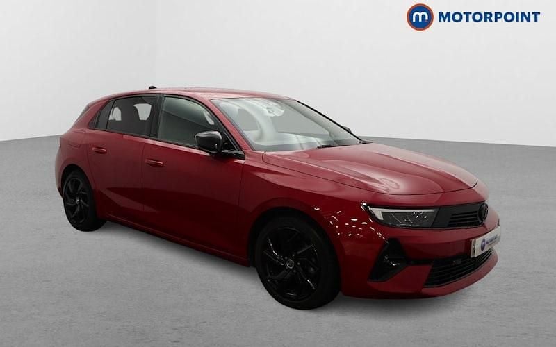 Used 2025 Vauxhall Astra Hatchback | £17,649 (Super price) - Image 1/4