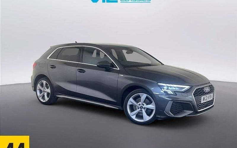 Used Audi A3 Sportback e-tron S-Line 204 HP (150 kW) 2025 Hatchback