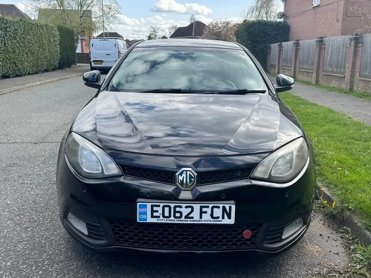 Used MG MG6 160 HP (117 kW) 2012 Black Hatchback