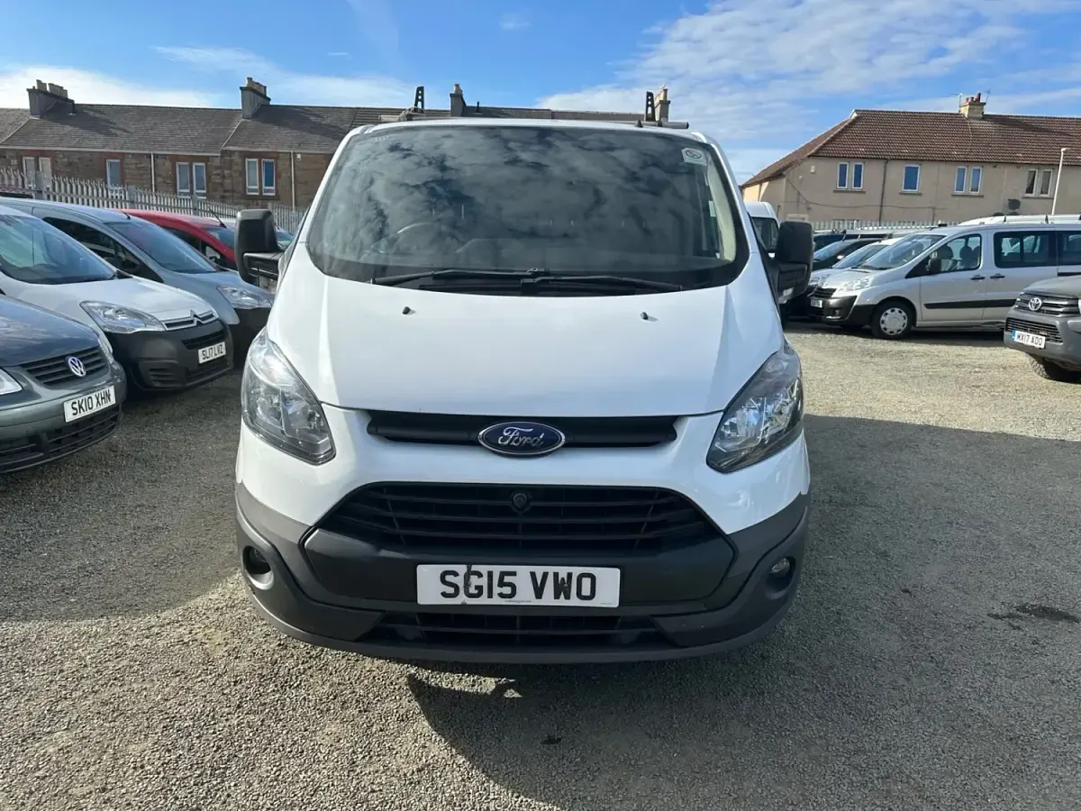 Usado Ford Transit Custom 100 HP (73 kW) 2015 Branco Van
