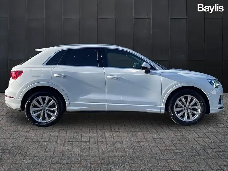 Usado Audi Q3 Sport 190 HP (139 kW) 2019 Branco SUV