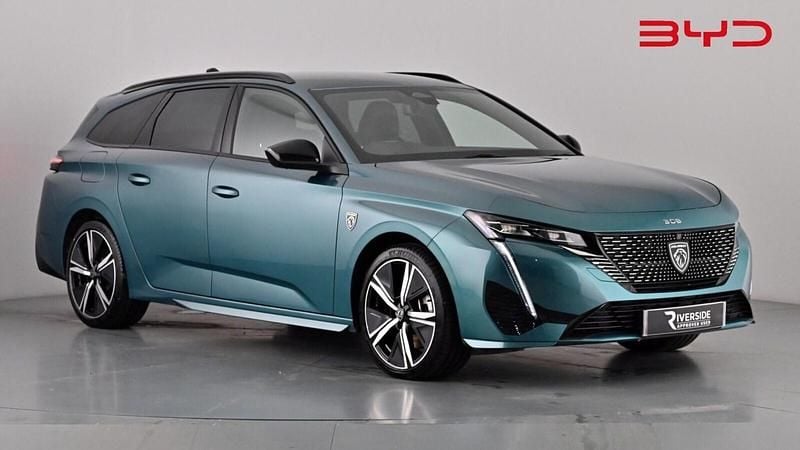 Used Peugeot 308 GT 180 HP (132 kW) 2024 Ocean blue Estate