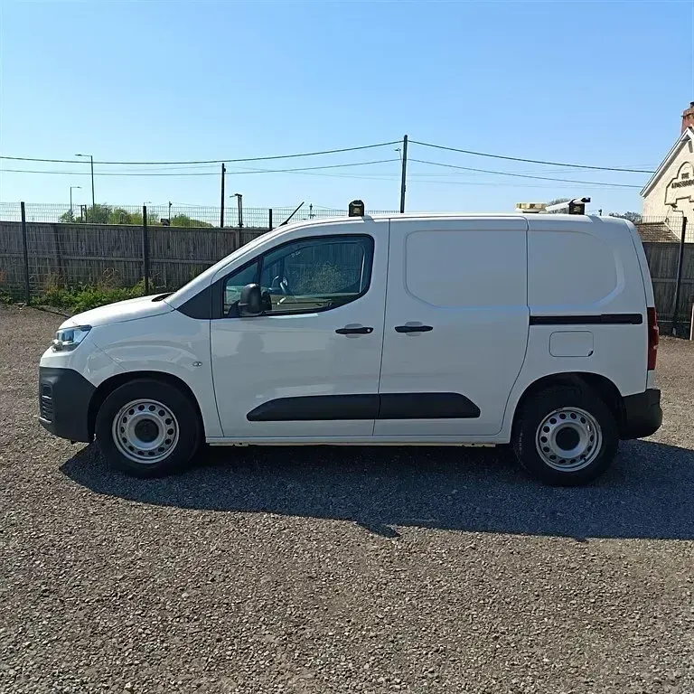 Used Citroën Berlingo 2021 White MPV