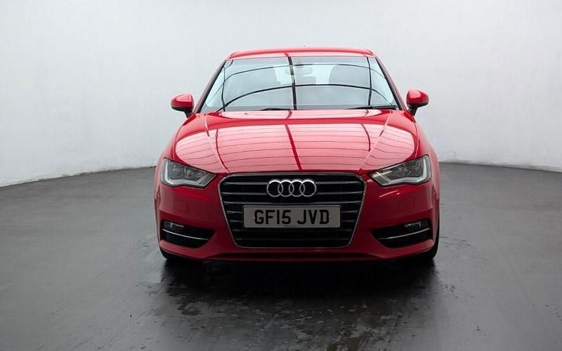 Used Audi A3 Sportback Sport 125 HP (91 kW) 2015 Red Hatchback