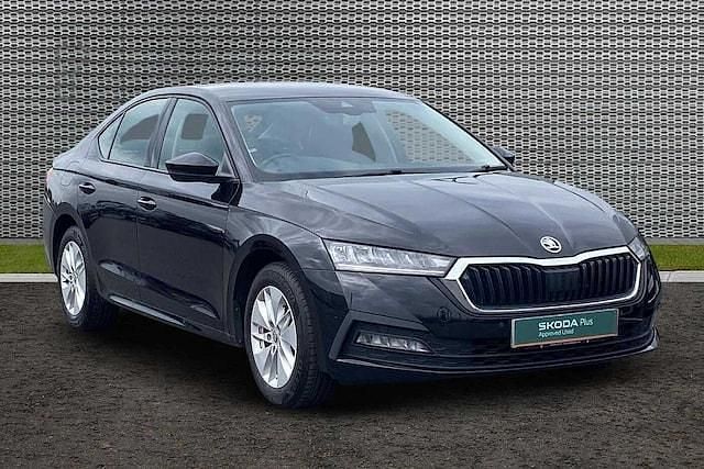 Black magic pearl effect Used 2020 Skoda Octavia SE Technology Hatchback | £10,999 (A bit pricey) - Image 1/4