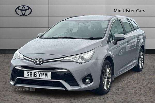 Used Toyota Avensis Business Edition 112 HP (82 kW) 2018 Grey Estate