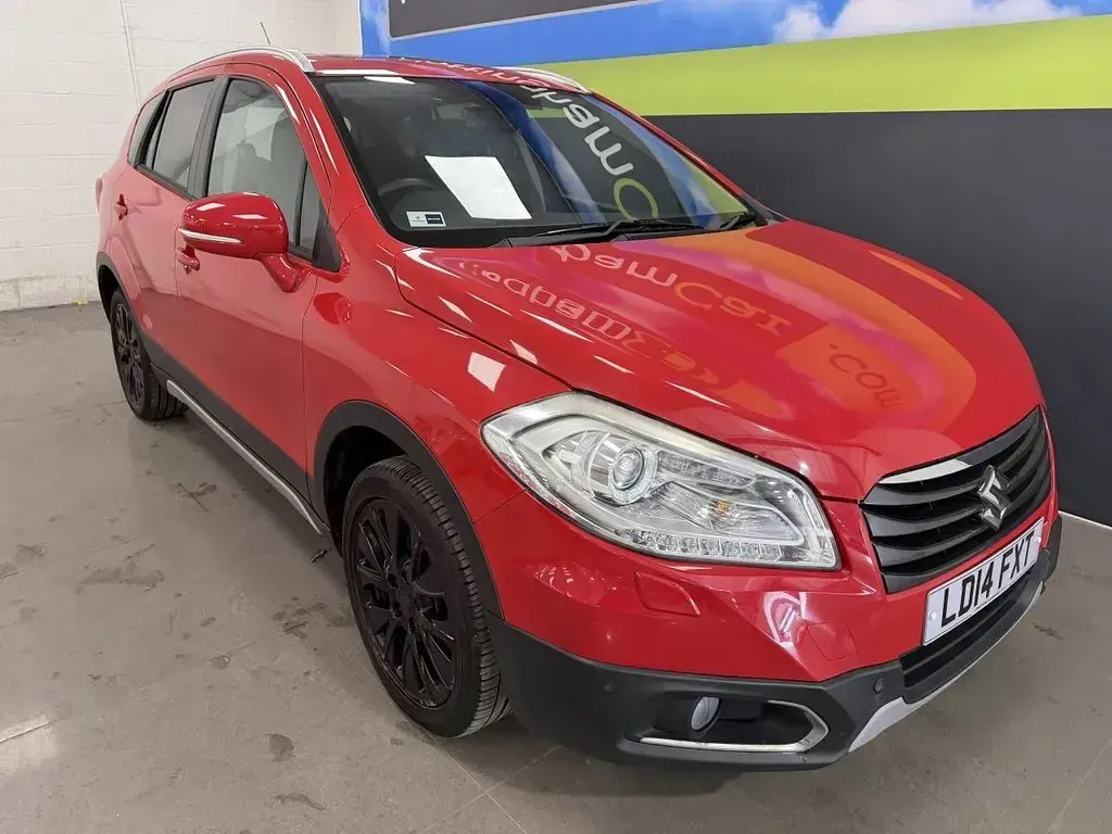 Used Suzuki SX4 S-Cross SZ5 120 HP (88 kW) 2014 Red SUV