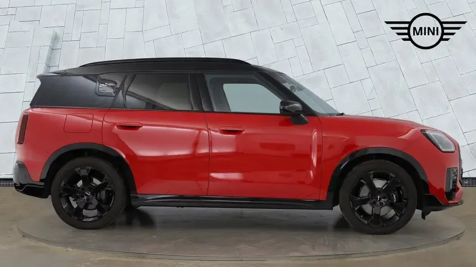 Used Mini Countryman 215 HP (158 kW) 2024 Red SUV