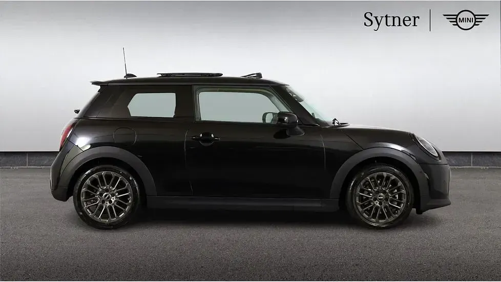 Used Mini Cooper S Hatch 201 HP (147 kW) 2024 Black Hatchback