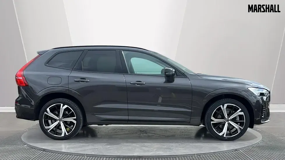 Used Volvo XC60 Ultra 250 HP (183 kW) 2025 Grey SUV