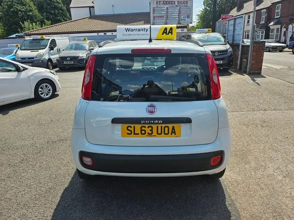 Used Fiat Panda Easy 85 HP (62 kW) 2014 White Hatchback