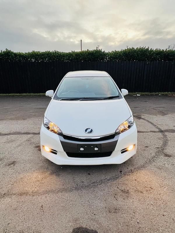 White Used 2025 Toyota Wish MPV | £8,250 - Image 1/4