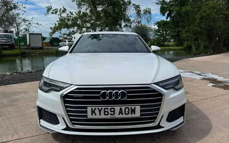 Used Audi A6 S-Line 245 HP (180 kW) 2019 White Sedan