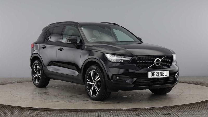 Used 2021 Volvo XC40 R-Design SUV | £22,190 (Fair price) - Image 1/4