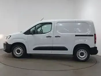 Used Citroën Berlingo 100 HP (73 kW) 2024 White MPV