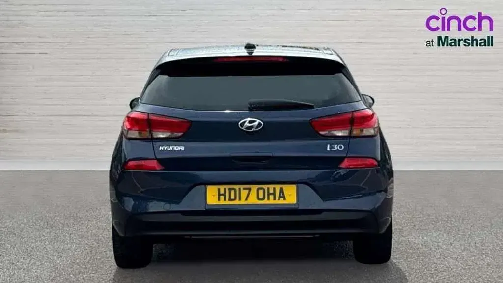 Used Hyundai i30 Premium SE 140 HP (102 kW) 2017 Blue Hatchback