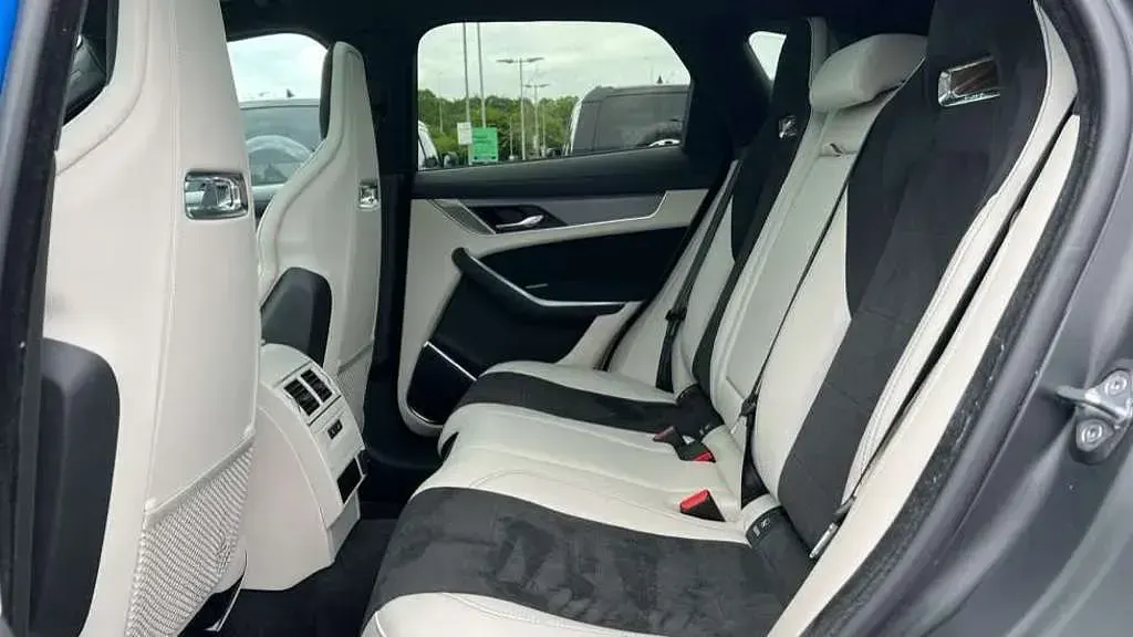 Used Jaguar F-Pace SVR 550 HP (404 kW) 2023 Metallic  ultra blue SUV
