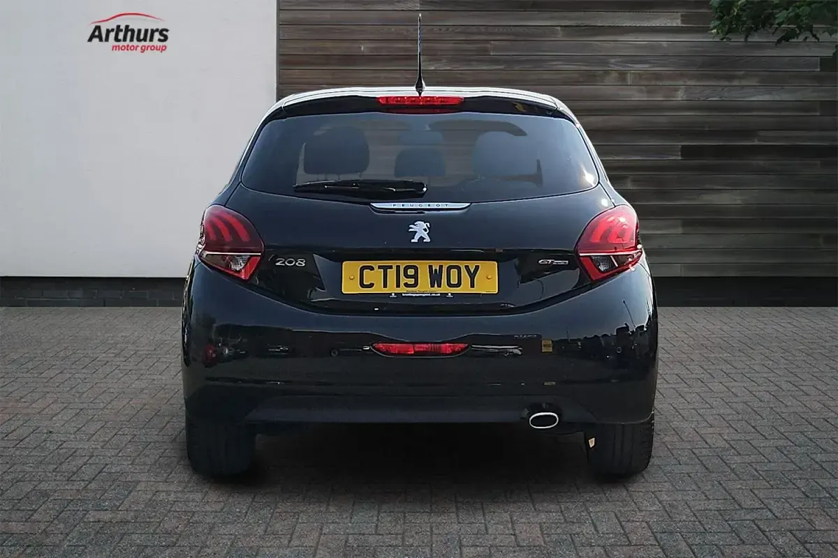 Used Peugeot 208 GT-line 2019 Black Hatchback