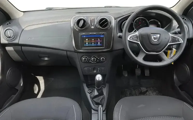 Used Dacia Logan MCV Comfort 95 HP (69 kW) 2019 White Estate