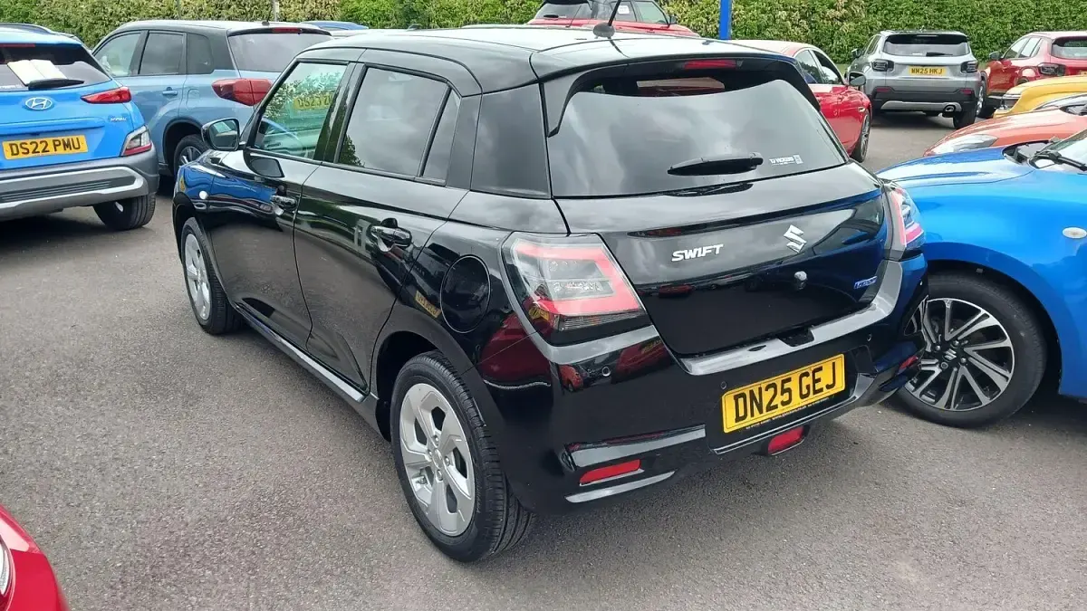 Used Suzuki Swift 82 HP (60 kW) 2025 Black Hatchback
