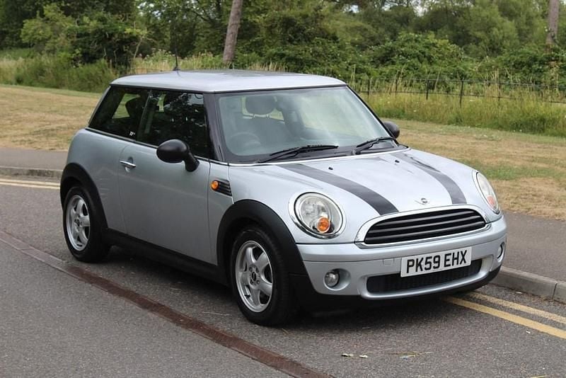 Silver Used 2009 Mini ONE Hatchback | £1,995 (Good price) - Image 1/4