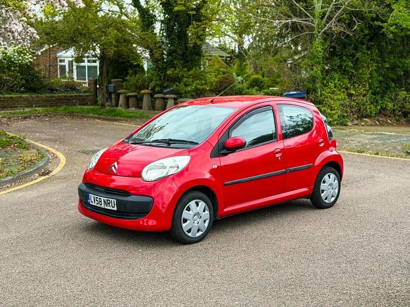 Used Citroën C1 68 HP (50 kW) 2008 Red Hatchback