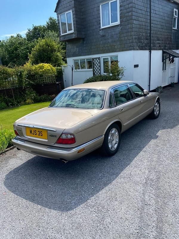Used Jaguar XJ Sovereign 2000 Beige Sedan
