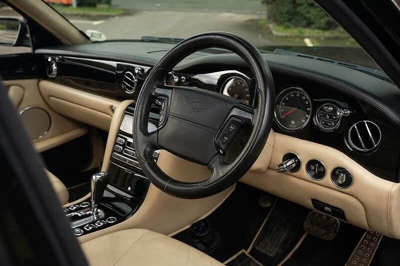 Used Bentley Arnage 500 HP (367 kW) 2007 Black Sedan