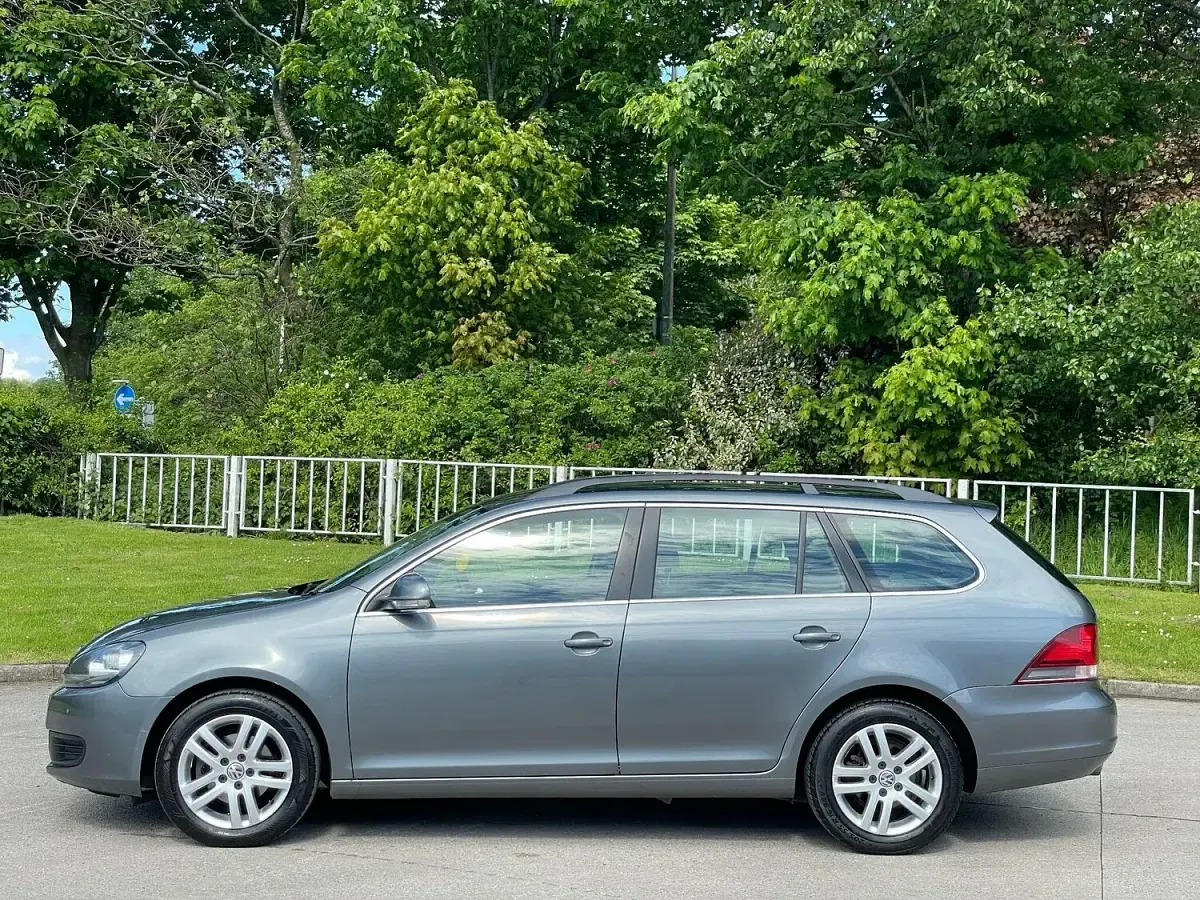 Used VW Golf VI SE 105 HP (77 kW) 2011 Grey Hatchback