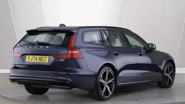 Used Volvo V60 Plus 197 HP (144 kW) 2025 Blue Estate