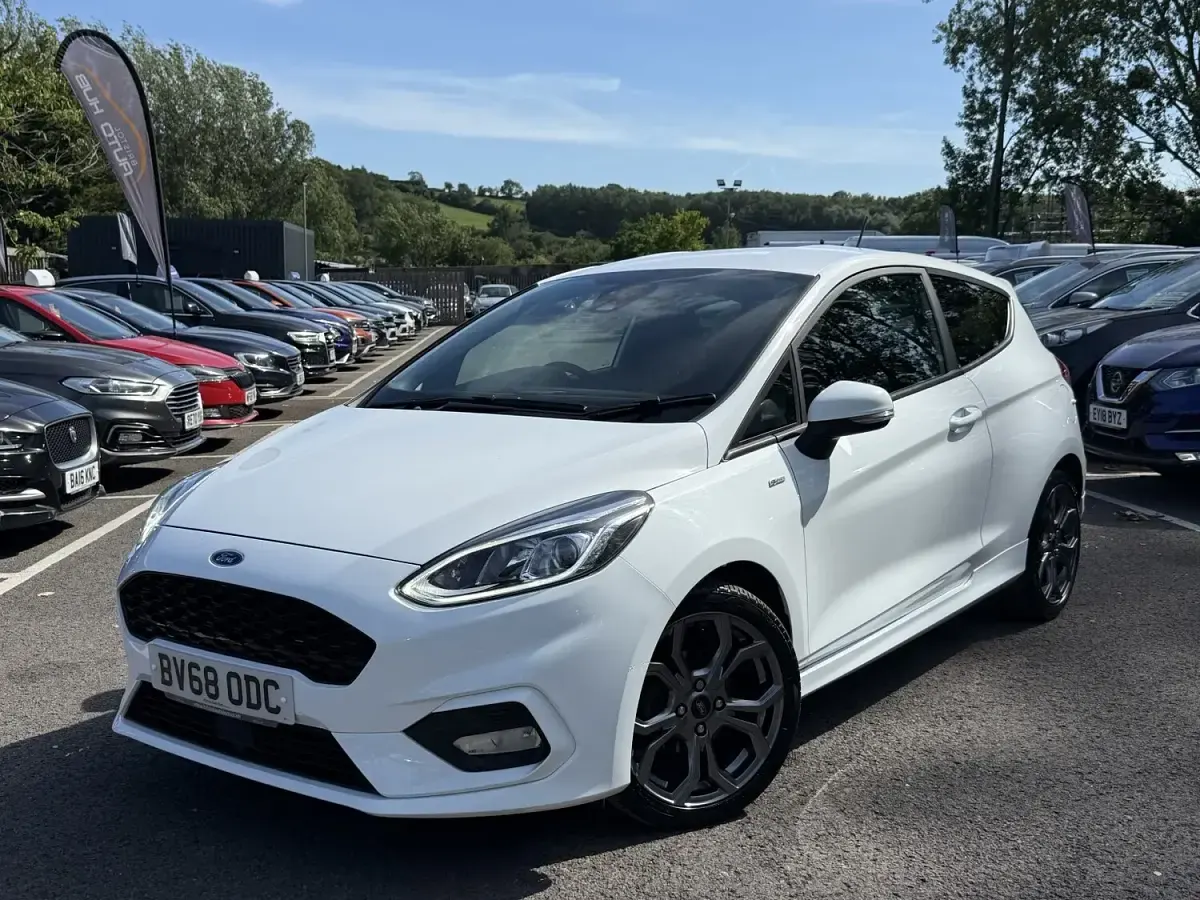 Used Ford Fiesta ST-Line 140 HP (102 kW) 2019 White Hatchback