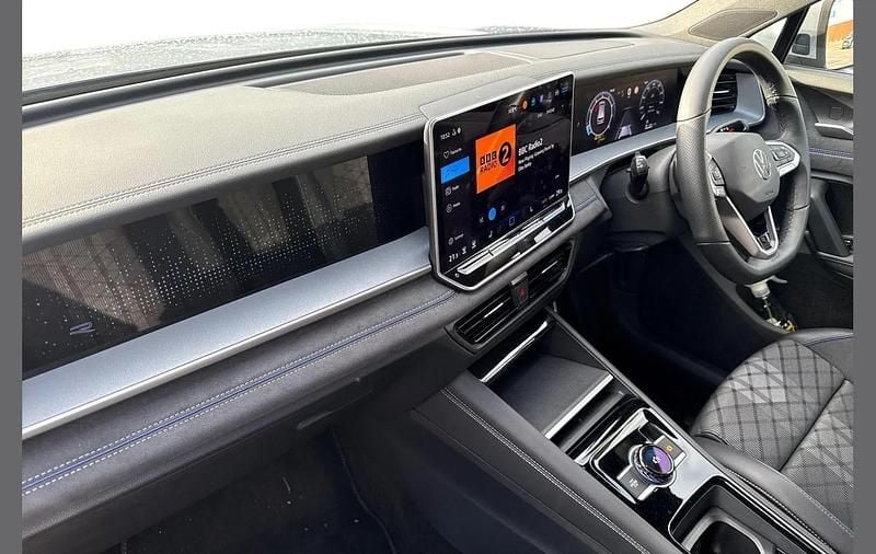 Used VW Tayron R-line 147 HP (108 kW) 2025 Silver SUV