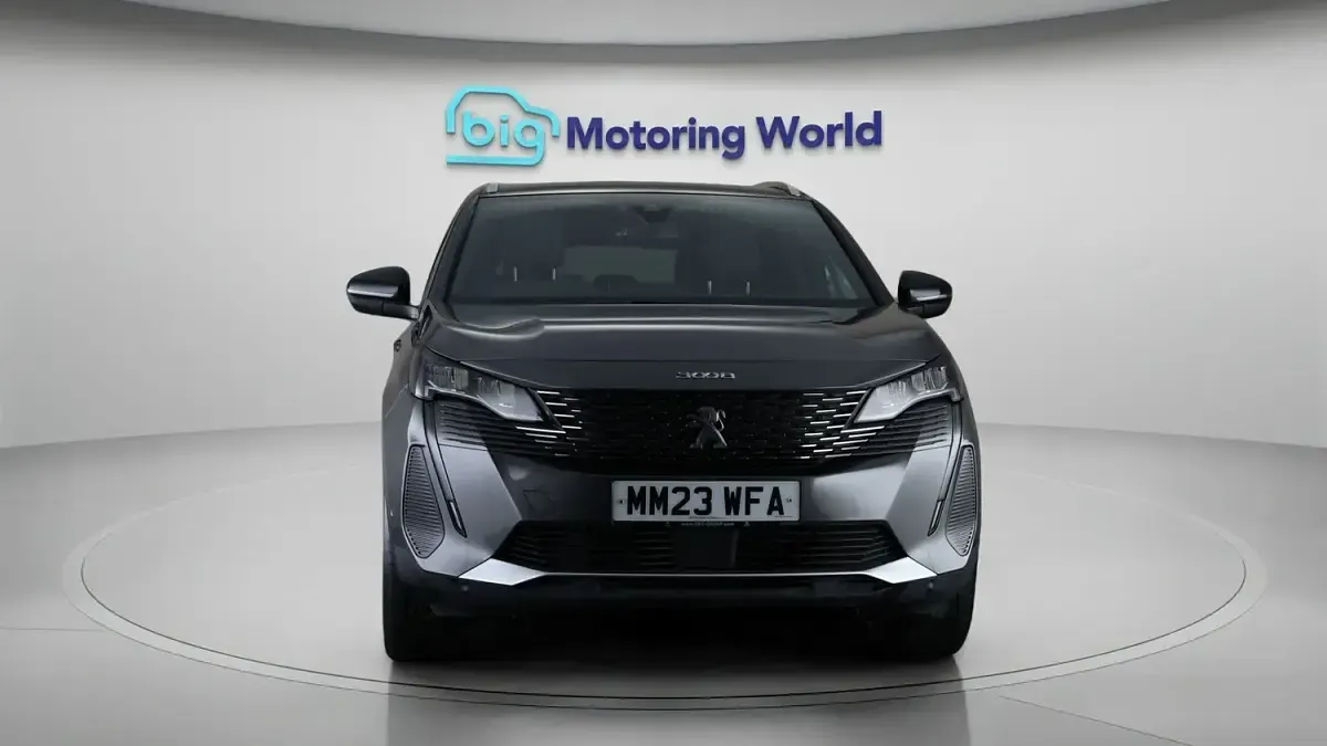 Used Peugeot 3008 Allure+ 131 HP (96 kW) 2023 Grey SUV