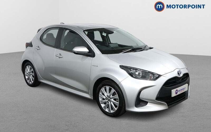 Used 2025 Toyota Yaris Hybrid Hatchback | £12,999 (Super price) - Image 1/4