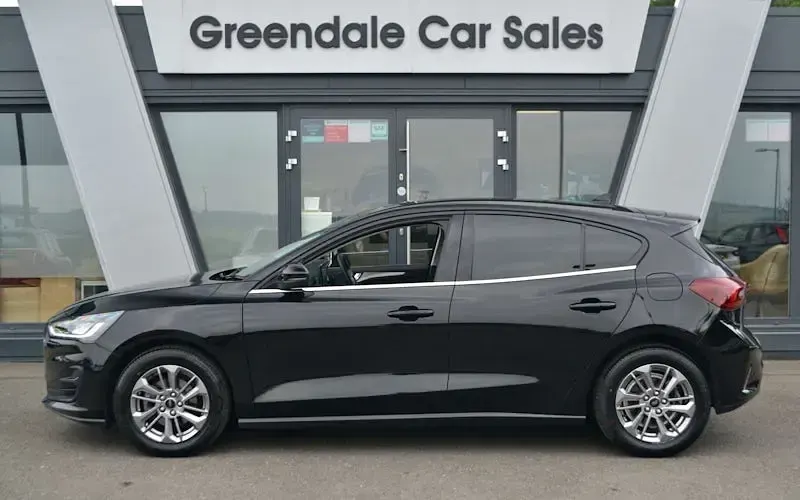 Used Ford Focus Titanium 125 HP (91 kW) 2023 Black Hatchback