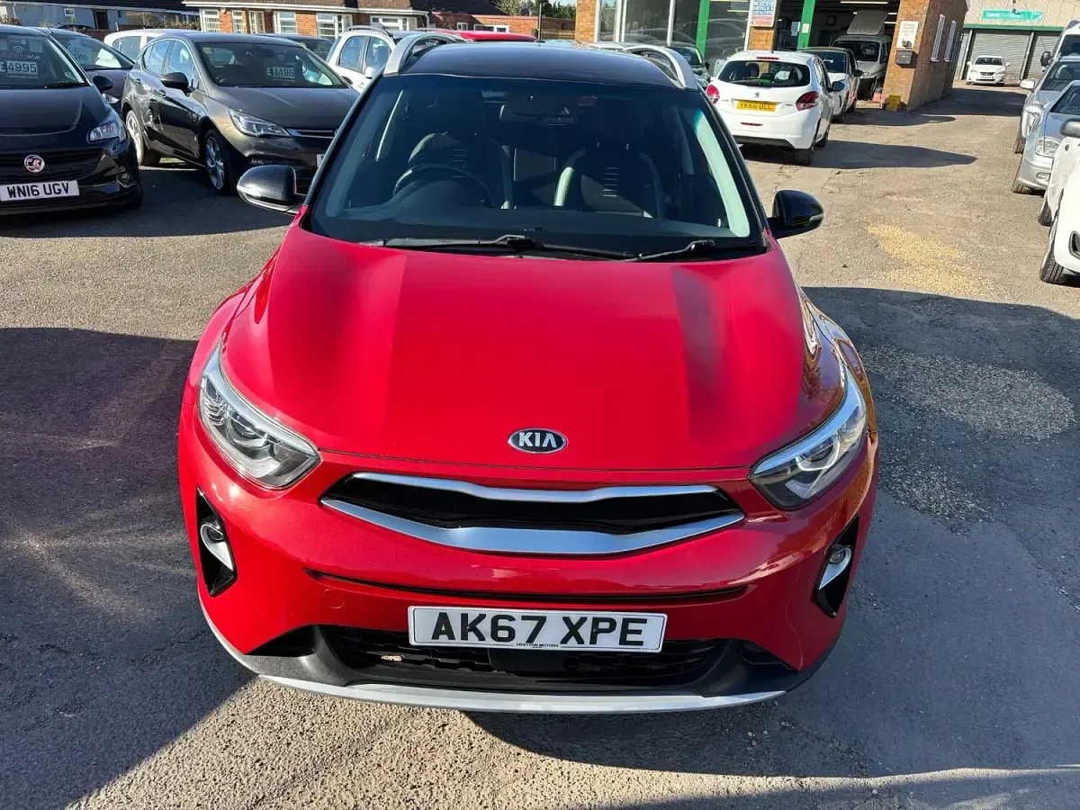 Used Kia Stonic First Edition 108 HP (79 kW) 2017 Red SUV