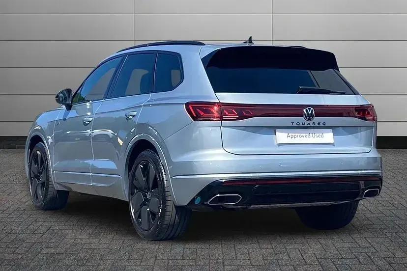 Used VW Touareg Black Edition 286 HP (210 kW) 2026 Oyster silver SUV