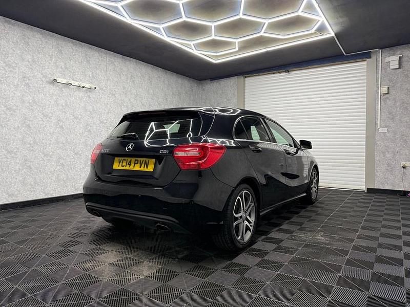 Used Mercedes A200 136 HP (100 kW) 2014 Black Hatchback