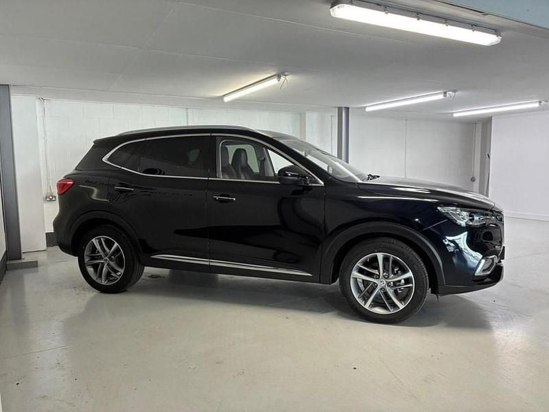 Used MG HS 162 HP (119 kW) 2022 Black SUV
