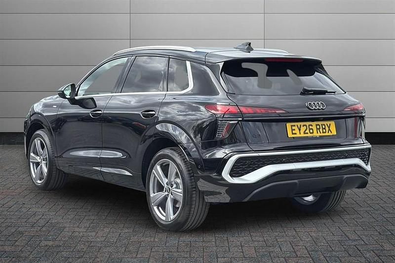 New Audi Q3 S-Line 150 HP (110 kW) 2026 Black SUV